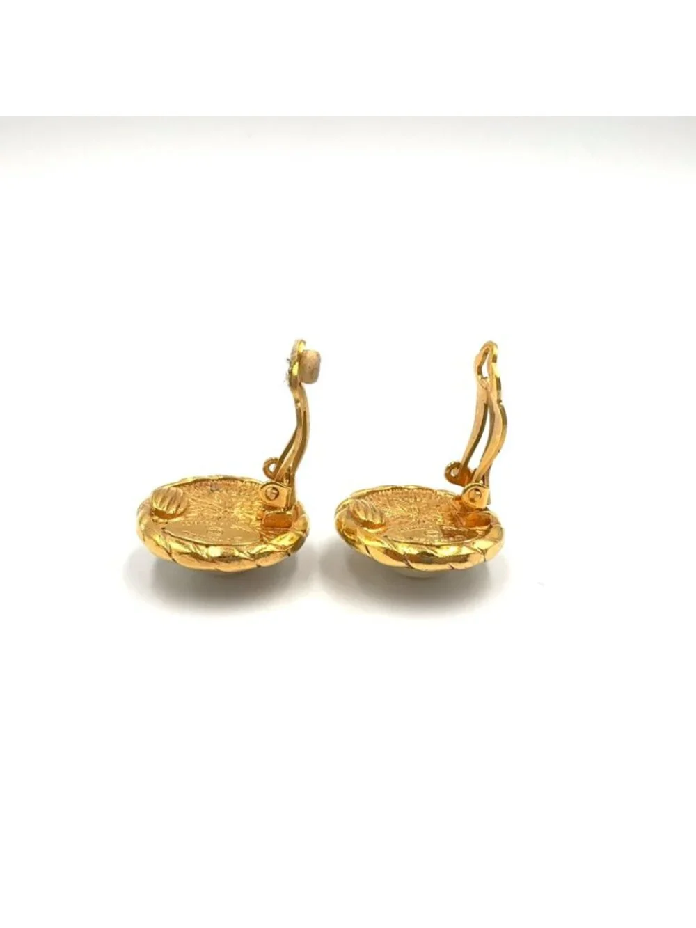 Chanel Pearl Motif Circle Faux Off White Gold Earrings